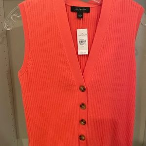 Ann Taylor knitted vest size medium